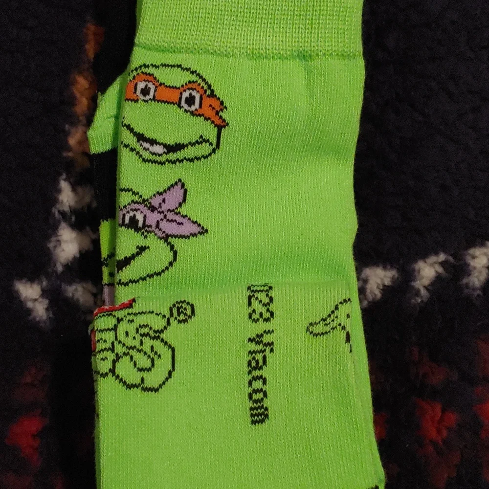 Teenage Mutant Ninja Turtles® Mens Crew Socks 2-Pack  NWT - Picture 3 of 3